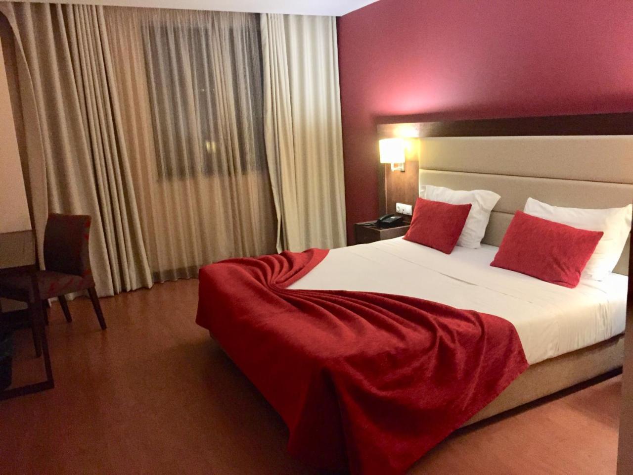 Palace Hotel E Spa Monte Rio Термаш-де-Сан-Педру-ду-Сул Экстерьер фото